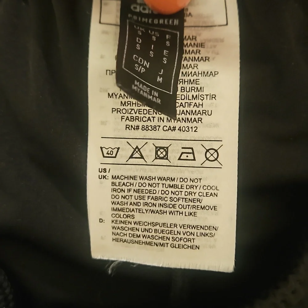 Adidas 🩳 Shorts  ( only bundle of 3) - Picture 5 of 6